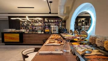 Sudah termasuk sarapan prasmanan setiap hari