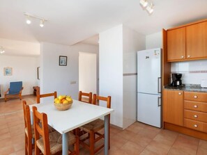Interior - Global Karina - By Global Rental Holidays 8540 (Peniscola)