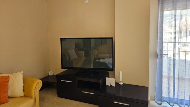 Ảnh chưa phân loại, 1 trong số 37 ảnh, nút