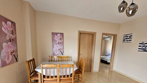 Ảnh chưa phân loại, 2 trong số 37 ảnh, nút
