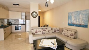 Ảnh chưa phân loại, 4 trong số 37 ảnh, nút