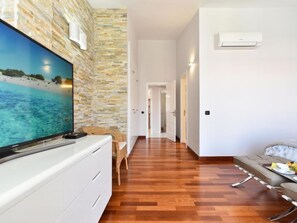 House, 5 Bedrooms | Room amenity - Global Meloneras Hills 19 8551 (San Bartolomé de Tirajana)