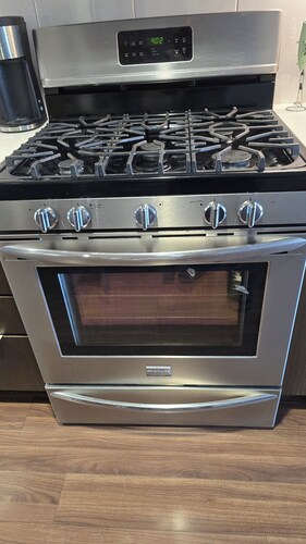 Cozy 1-bedroom condo Just Minutes away from Hollywood with WiFi, fitness room