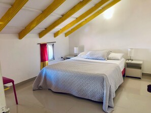 2 bedrooms, desk, iron/ironing board, travel cot