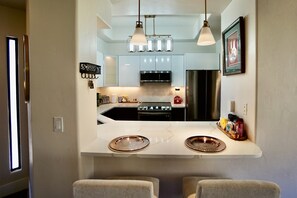 Private kitchen - Ventana Canyon Resort-Style Condominium (Tucson)