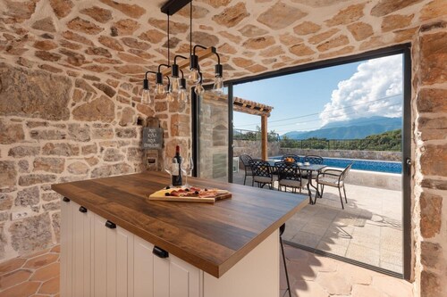 Stone Villa Liberta