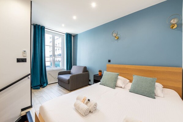 1 غرفة نوم ومكتب ومكواة/لوح كي وواي فاي