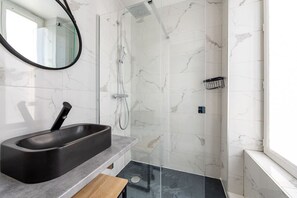 مجففات شعر، مناشف