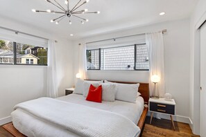 3 bedrooms, desk, iron/ironing board, travel cot