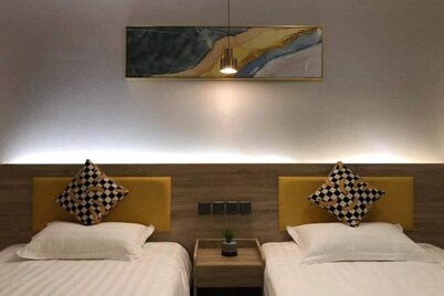 Spacebox Hotel (Shanghai Jiao Tong University)