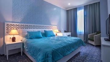 Deluxe Double or Twin Room, City View | Premium bedding, minibar, desk, laptop workspace