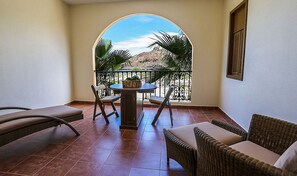 Terrace/patio - Two bedroom suite at Villa Del Palmar resort, Danzante Bay TPC golf course. (Ensenada)