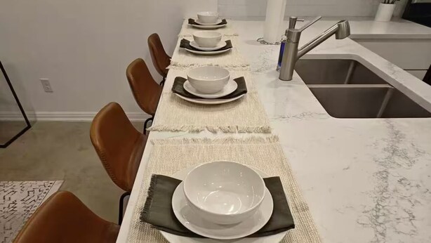 星評価なしの画像、1 / 16、ボタン