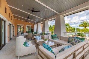 Terrace/patio - Modern~ 6BEDS~ Solara Resort (Kissimmee)