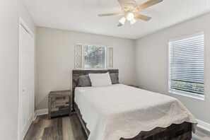 2 bedrooms, iron/ironing board, WiFi, bed sheets