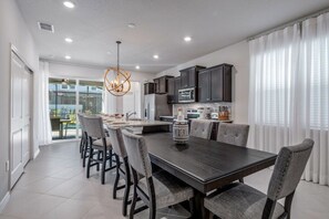 Dining - New Modern 5BEDS, 5BATHS ~ Windsor Cay (Clermont)