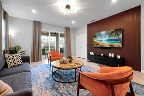 TV - Brand New - 7 bedrooms with stairs lift chair (Clermont)