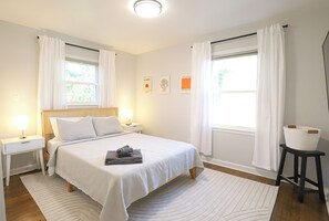 3 chambres, fer et planche à repasser, accès au Wi-Fi (inclus)