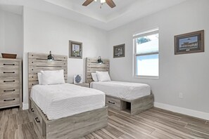 4 bedrooms, desk, iron/ironing board, travel crib