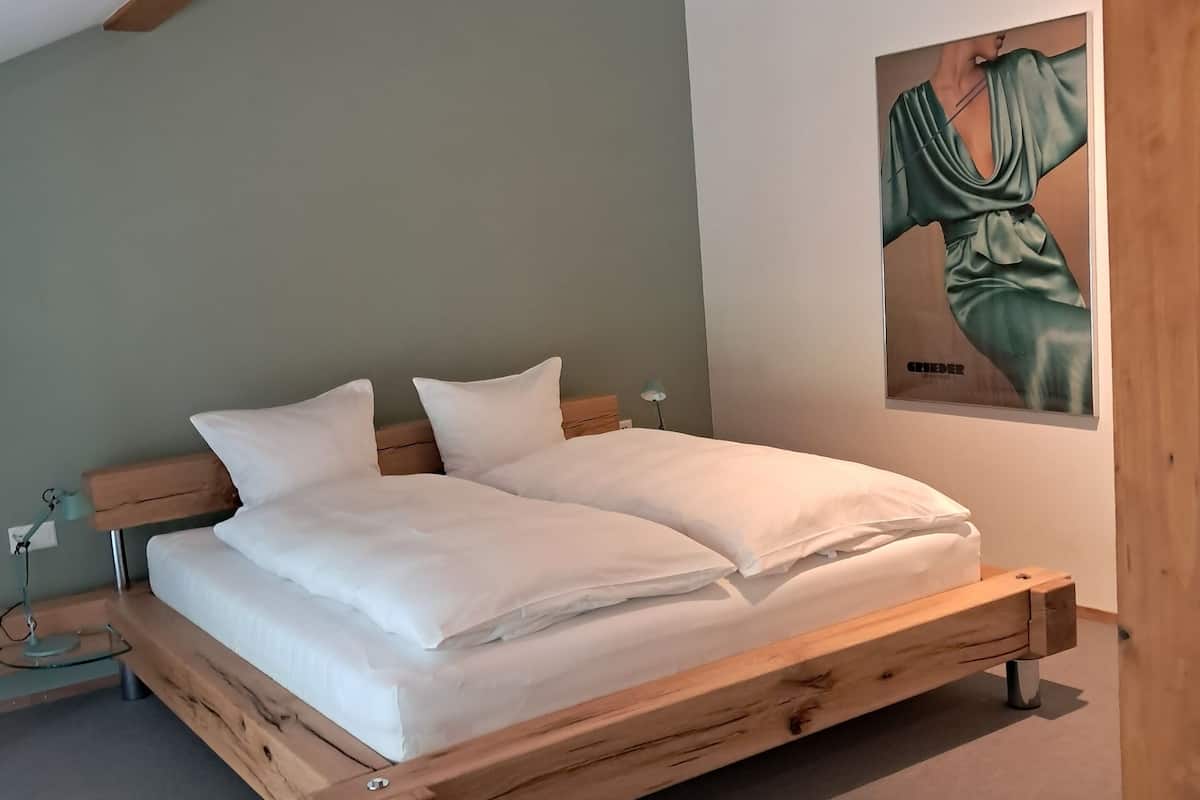 Deluxe Double Room, Non Smoking, Valley View | In-room safe, desk, laptop workspace, soundproofing