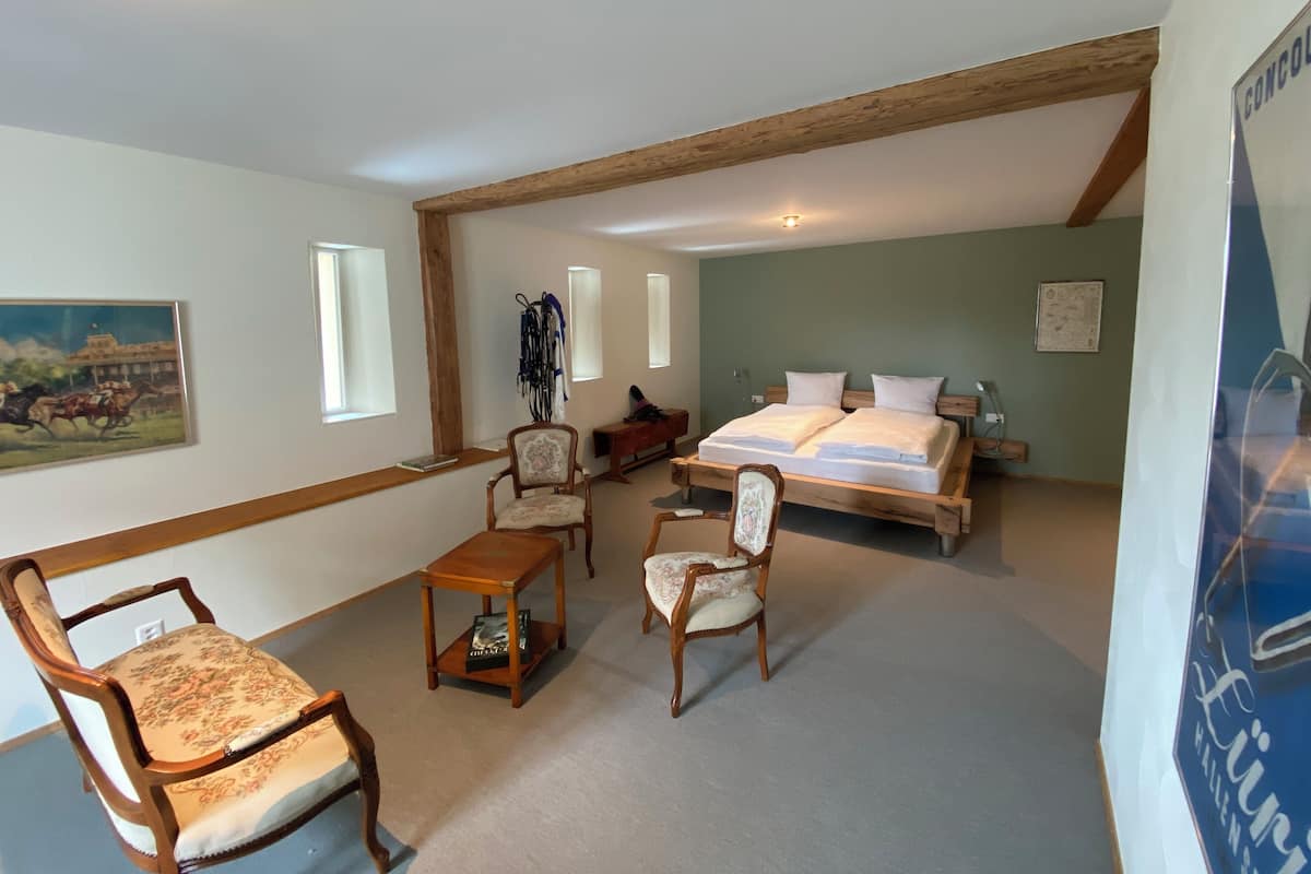 In-room safe, desk, laptop workspace, soundproofing