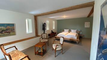 In-room safe, desk, laptop workspace, soundproofing