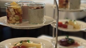 Free daily continental breakfast - Hotel Restaurant Croix Blanche (Bas-Vully)
