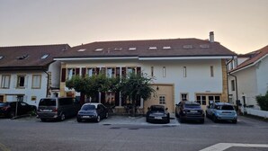 Exterior - Hotel Restaurant Croix Blanche (Bas-Vully)