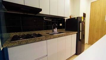 舒適公寓 | 私人廚房 | 雪櫃、洗碗機、廚房用具/餐具/器皿