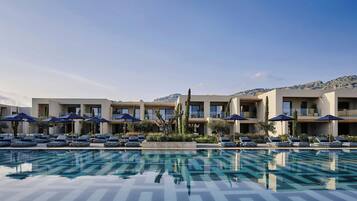Indoor pool, seasonal outdoor pool