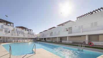 House, 4 Bedrooms, Terrace | Pool