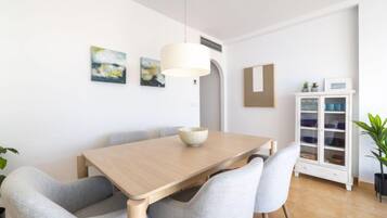 House, 4 Bedrooms, Terrace | Dining