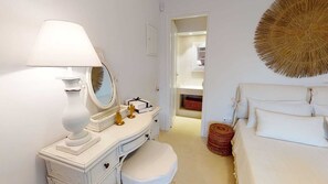 4 soverom, strykejern/-brett, wi-fi (inkludert) og sengetøy