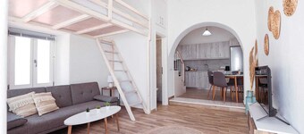 By Whitelist Mykonos