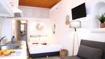 1 habitación, tabla de planchar con plancha, wifi gratis y ropa de cama