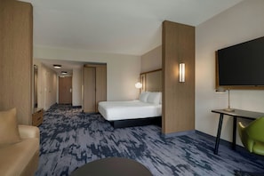 Executive Suite, 1 King Bed with Sofa bed, Non Smoking