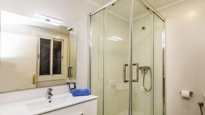 Ferienhaus, 3 Schlafzimmer | Badezimmer