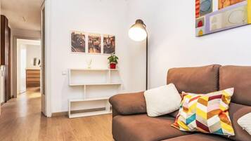 House, 3 Bedrooms | Living area