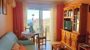 Rumah, 3 kamar tidur, teras | Ruang keluarga