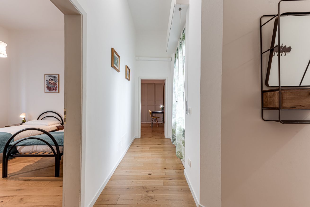 2 Schlafzimmer, Schreibtisch, Bügeleisen/Bügelbrett, WLAN