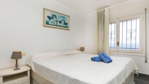Unclassified image, 2 of 12, button - Global Karina - By Global Rental Holidays 8651 (Peniscola)