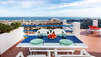 House, 3 Bedrooms, Terrace | Outdoor dining