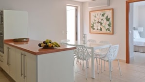 Villa, 4 Bedrooms | Dining room - Global Tipo 3 Dormitorios 8660 (San Bartolomé de Tirajana)