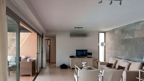 Villa, 4 Bedrooms | Living room - Global Tipo 3 Dormitorios 8660 (San Bartolomé de Tirajana)