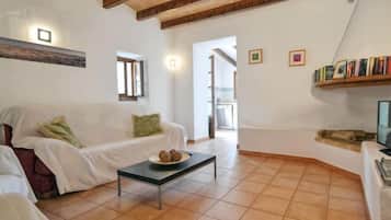 Maison, 5 chambres | Coin séjour