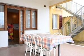 Outdoor dining - SE151 – Marzocca, comfortable two-room apartment with terrace (Senigallia)