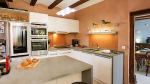 Vila, 6 quartos, terraço | Cozinha privada