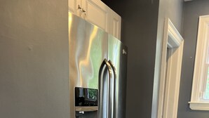 Unclassified image, 3 of 28, button - Historic 3 Bedroom home, steps away from the Capitol, Clay Center and Ballpark. (Charleston)