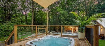 Snowbird 4-Bedroom Ski House with Hot Tub, Fire Pit, and Woodstove 