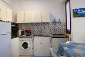 Frigorífico y horno